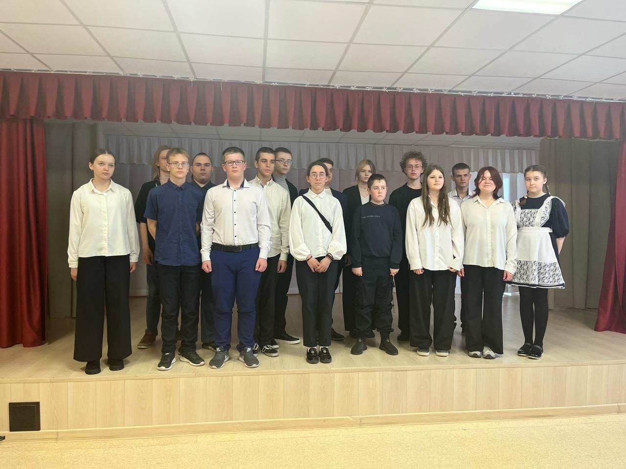Горловский школьники приняли участие в муниципальной научно-практической конференции.