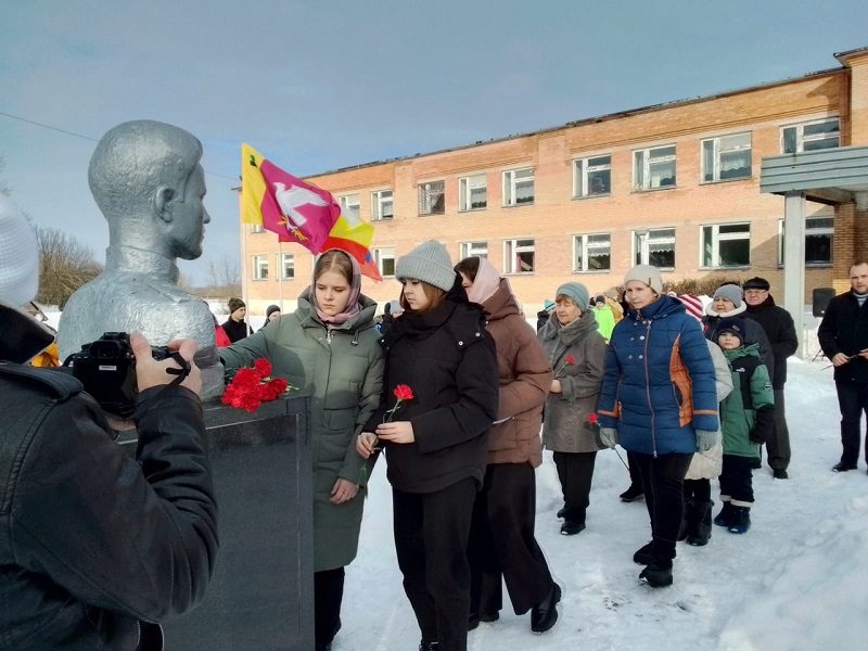 Митинг, посвящённый Герою Советского Союза, национальному герою Италии Фёдору Андриановичу Полетаеву, прошёл в с. Катино.